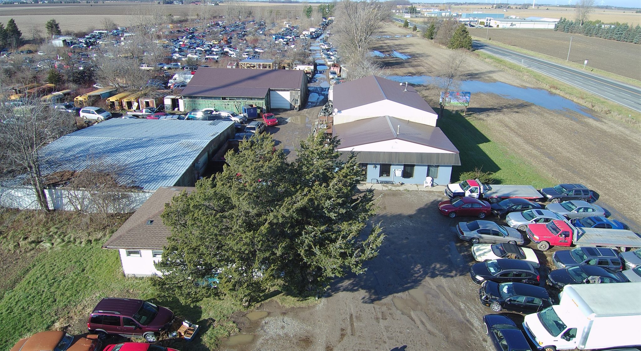 8589 Pioneer Line, Chatham, Ontario Auto Properties